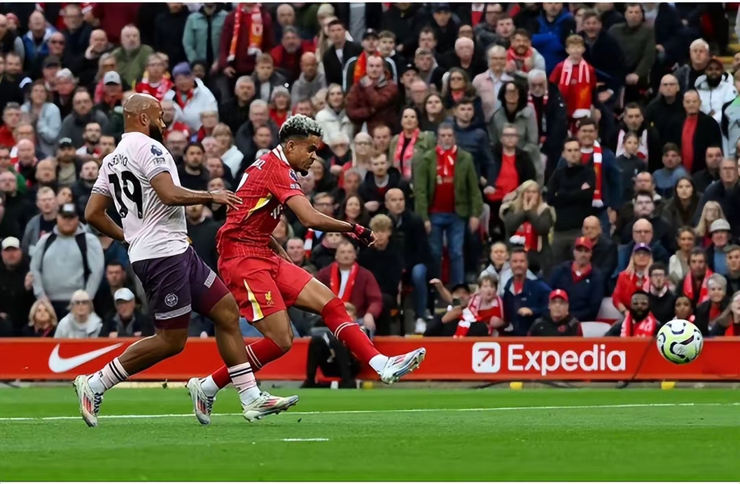 利物浦逆转塞维利亚,蒂亚戈带队取胜 利物浦逆转塞维利亚,蒂亚戈带队取胜