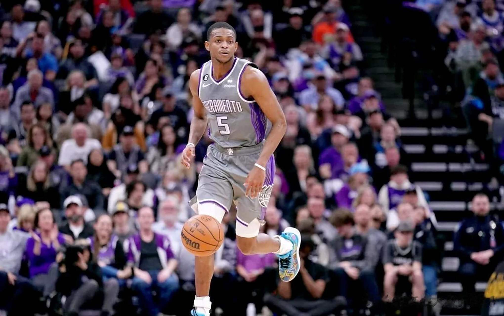 国王逆转浙江队，福克斯刷新纪录