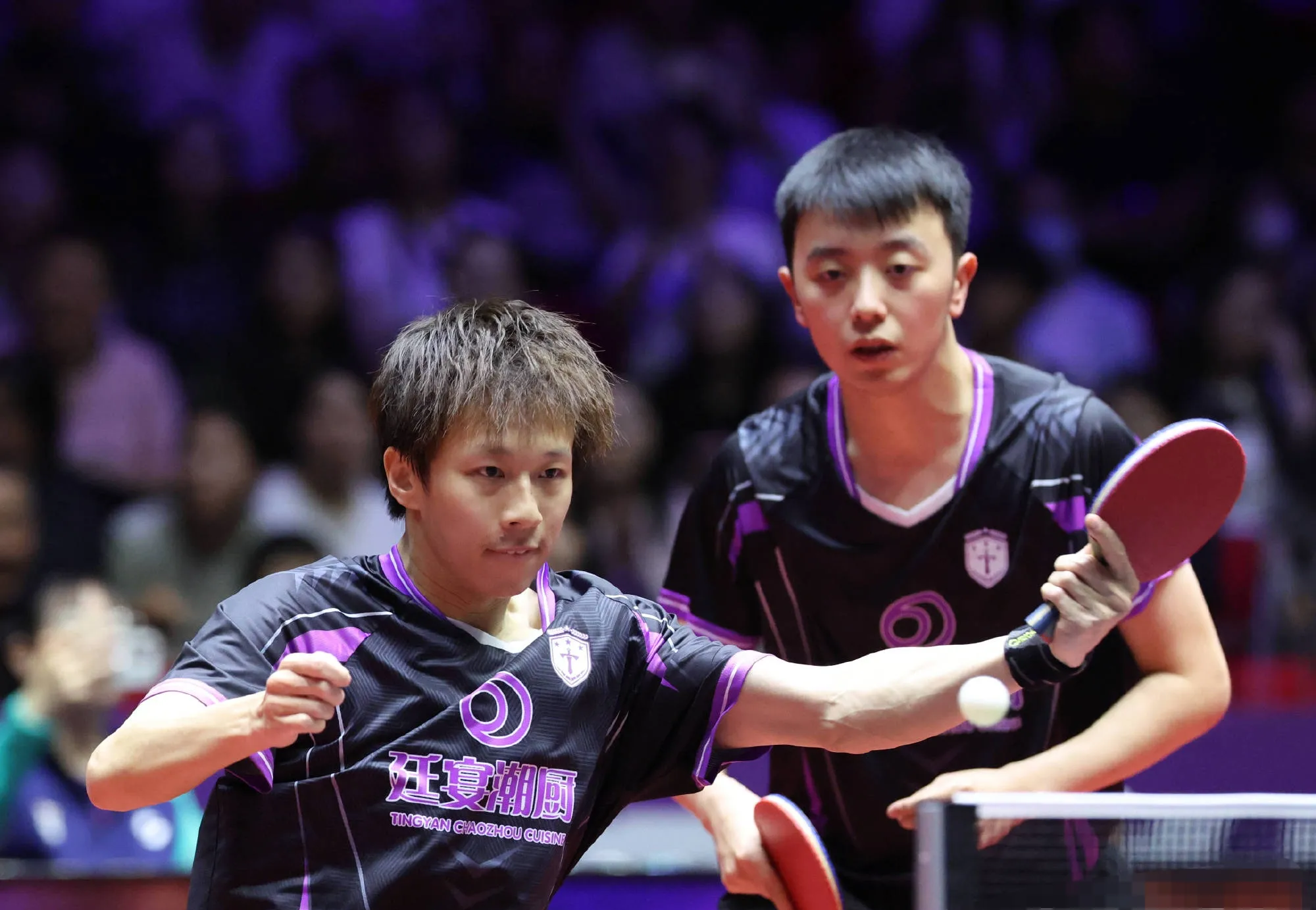 瑞典队轻取葡萄牙队，林高远点燃赛场