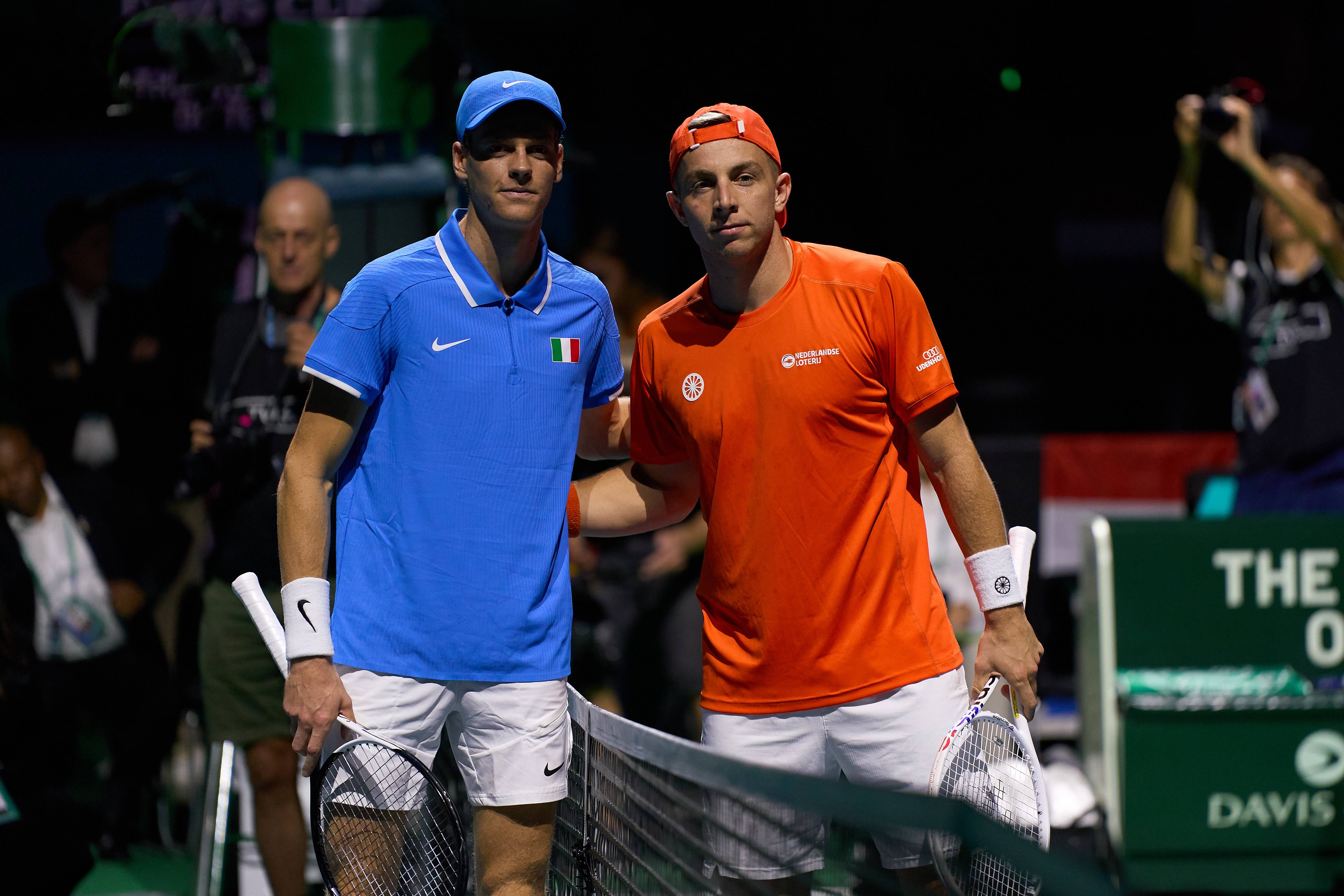 戴维斯杯碾压澳网，西西帕斯带队取胜