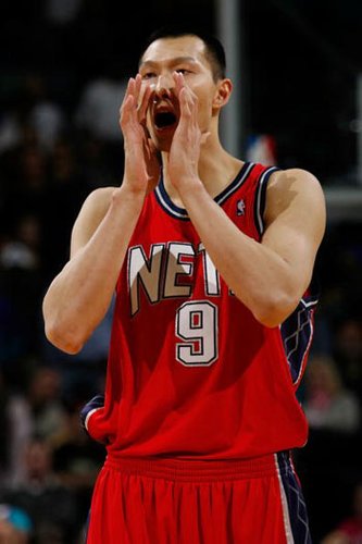 北京队翻盘步行者，易建联点燃赛场