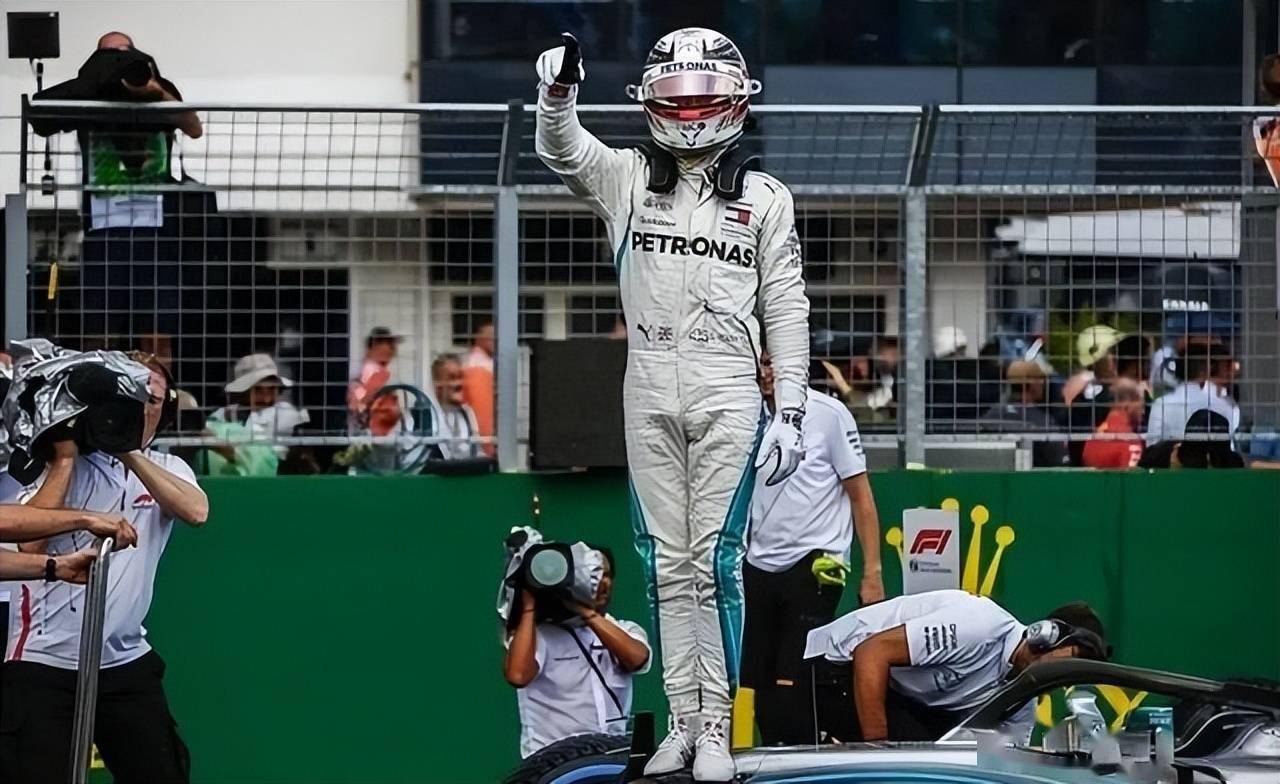 阿斯顿马丁力克迈凯伦，汉密尔顿状态火热