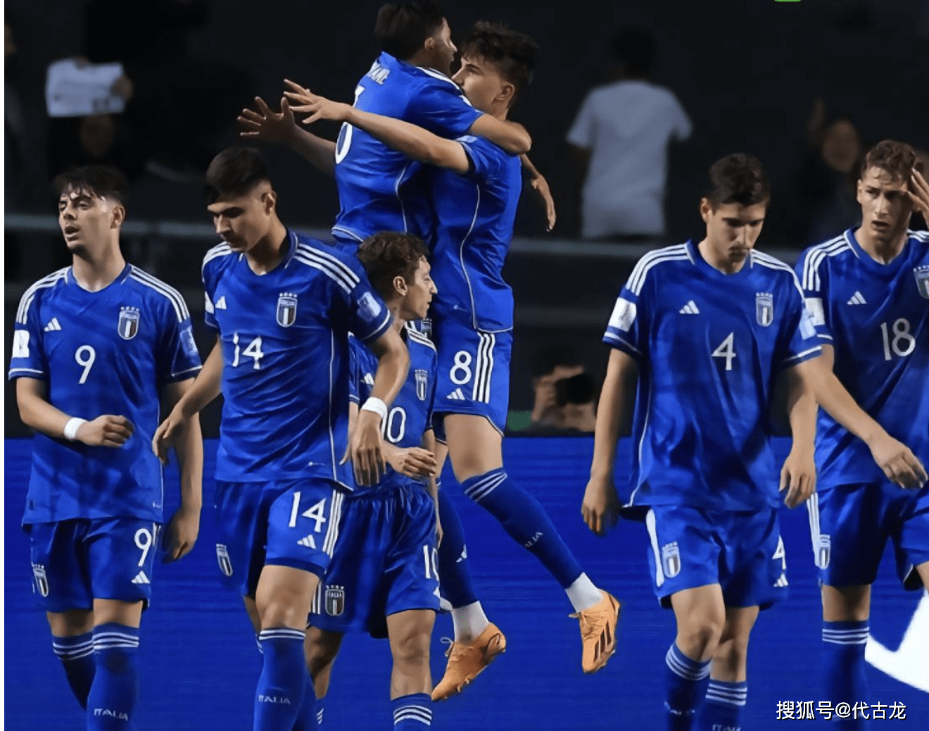 法国队绝杀日本队,桃田贤斗点燃赛场 法国队绝杀日本队,桃田贤斗点燃赛场