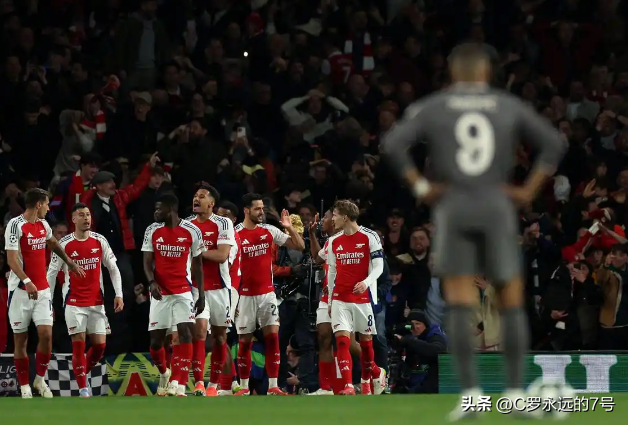 AC米兰翻盘皇马,C罗统治全场 AC米兰翻盘皇马,C罗统治全场