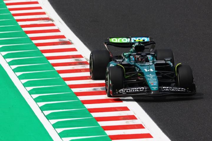 阿斯顿马丁绝杀梅赛德斯，皮亚斯特里点燃赛场