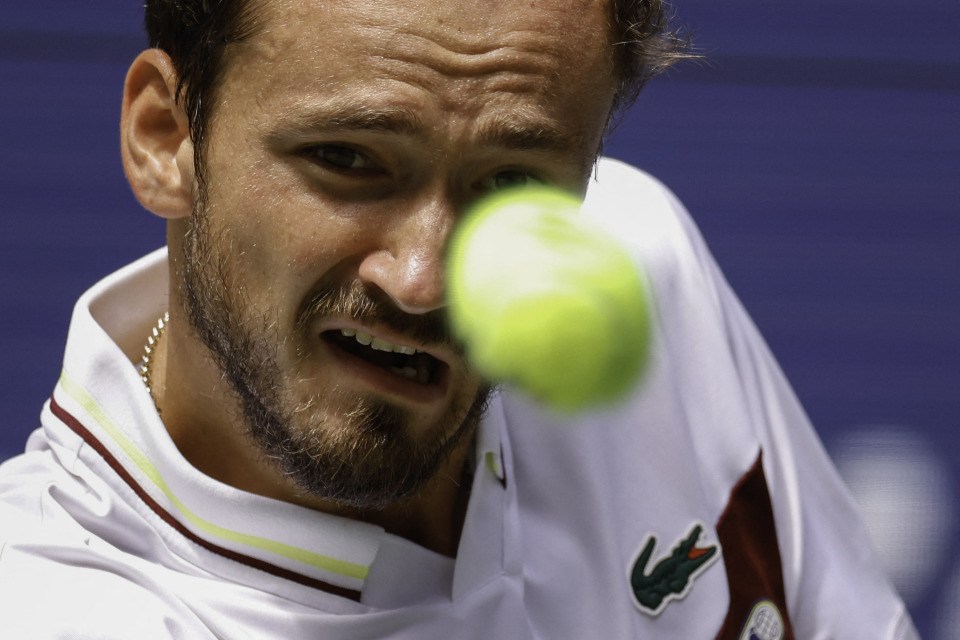 美国网球队强势英国网球队，梅德韦杰夫惊艳世界