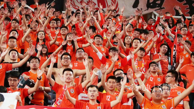 鲁能主场战平恒大，积分榜仍领跑