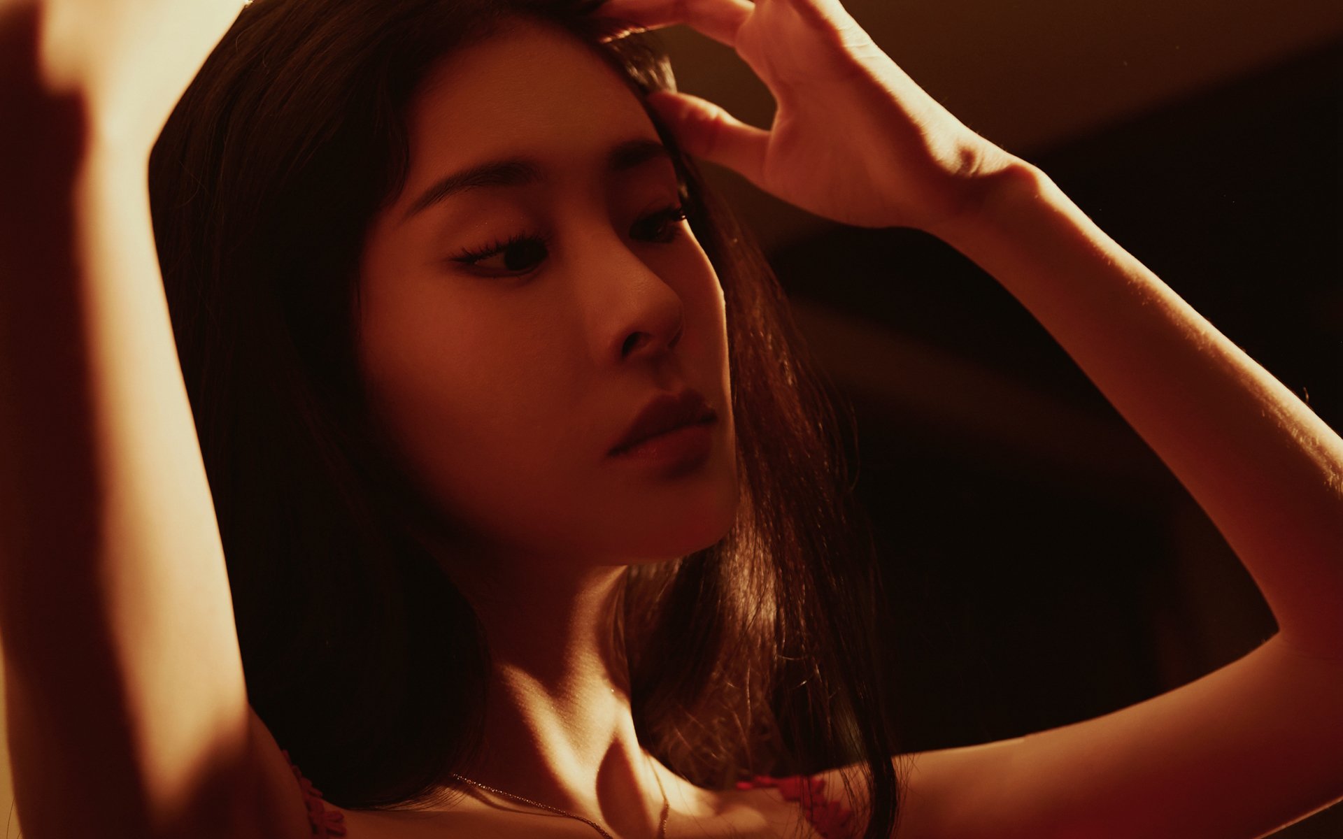 当佛罗伦萨的洪水冲垮郁金香防线,富安健洋在风暴眼中站起