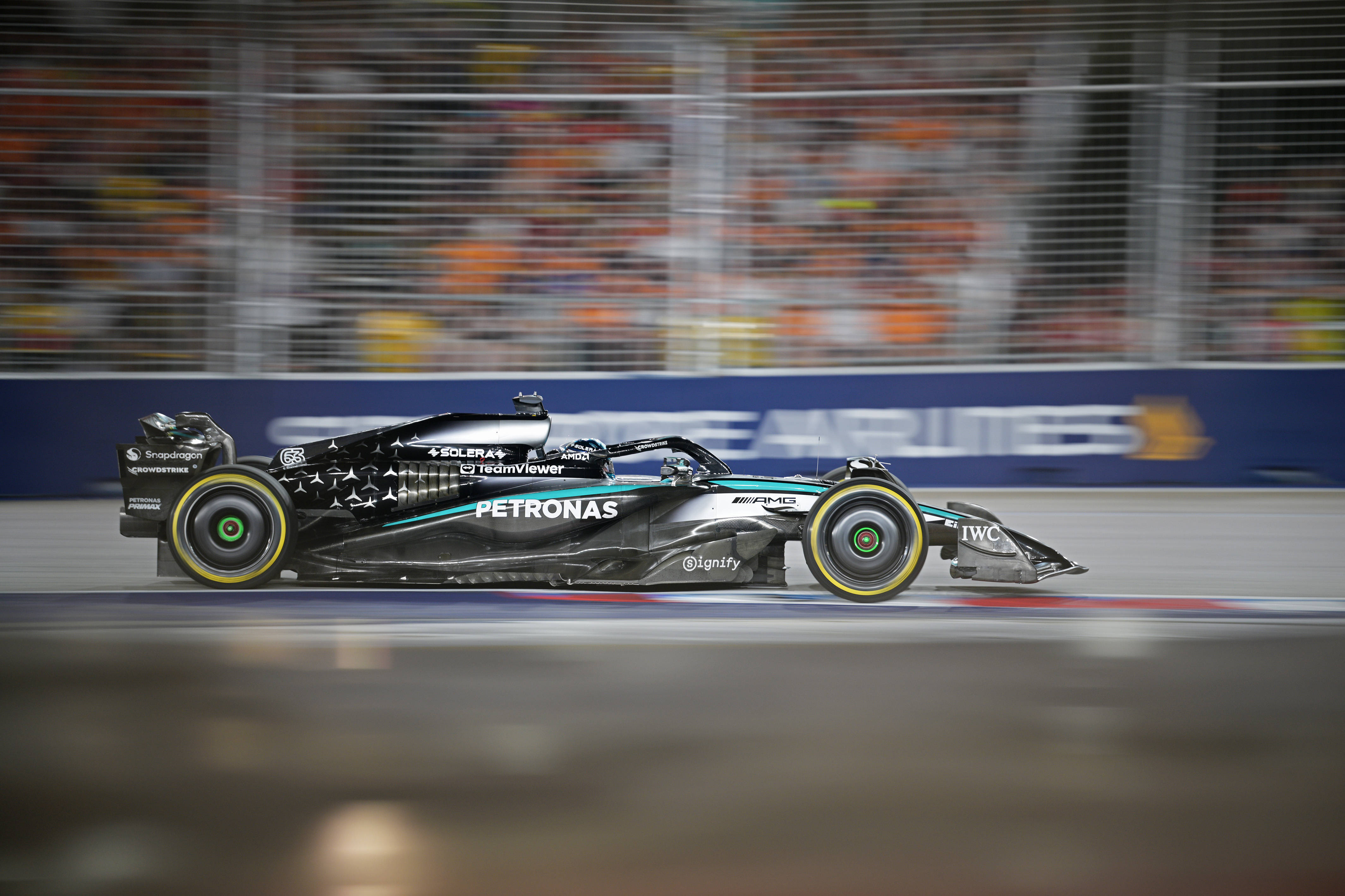 红牛二队绝杀索伯车队，拉塞尔高光表现